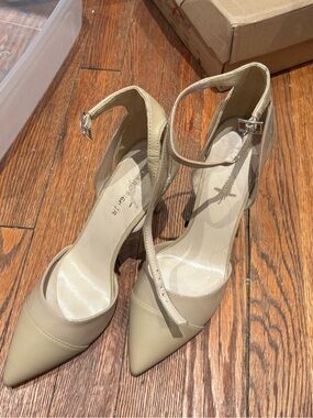 Marc Fisher heels